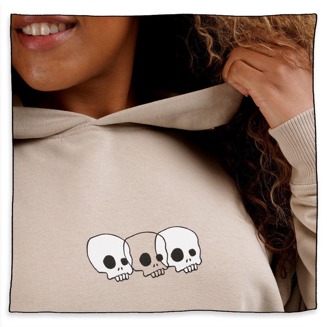Essential Skulls Backprint Hoodie in Natural